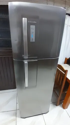 Geladeira Electrolux 220 volts frost free 370 l