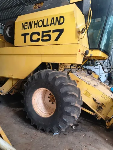 Colheitadeira  TC 57 