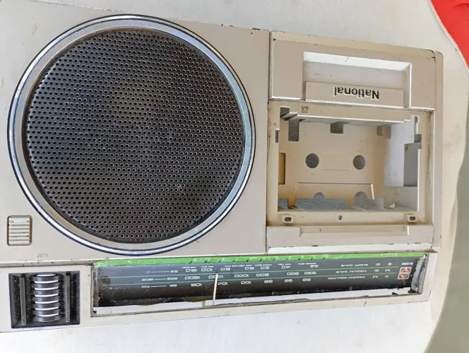 rádio Gravador NATIONAL RX1494W ler a descrição