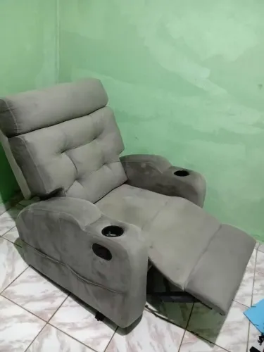 Poltrona reclinável