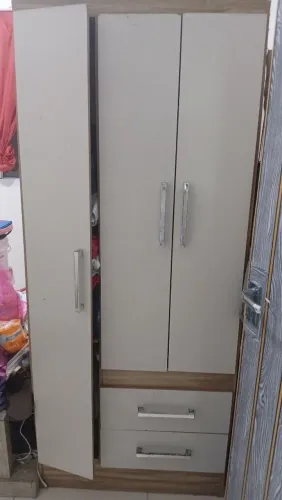 Guarda roupa 3 portas 