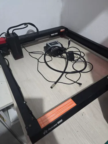 Gravadora/Cortadora a Laser AlgoLaser Alpha 22W ? Seminova