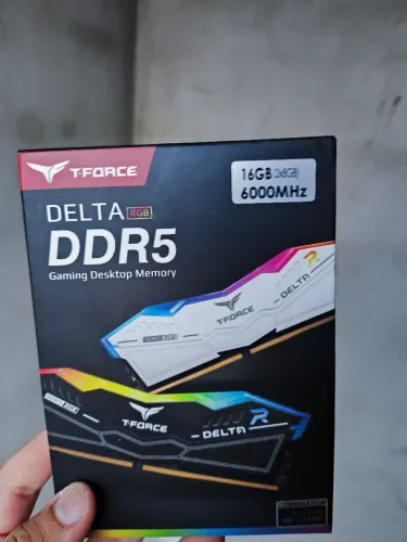 Memoria Team Group T-Force Delta, RGB, 16GB (2x8GB), DDR5, 6000MHz, C38.
