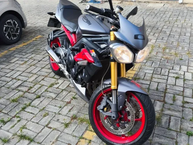 Street Triple 675r 