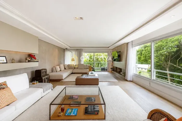 Apartamento para locação no Golden Gate, Três Figueiras, Porto Alegre, RS