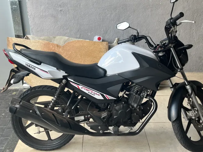 VENDO YAMAHA FACTOR