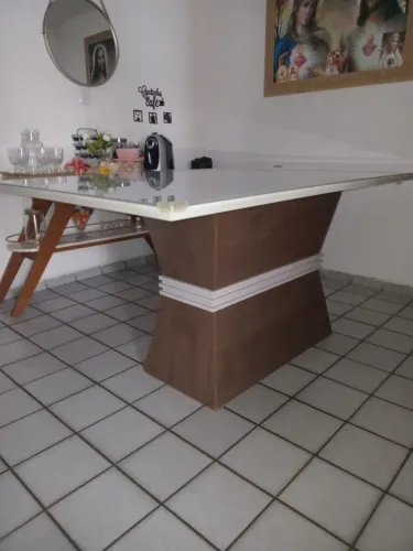 Mesa de 6 cadeiras, aceito negociar (apenas a mesa)