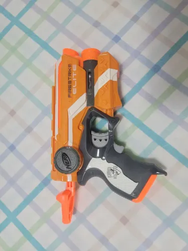 Arma Pistola NERF com mira Laser