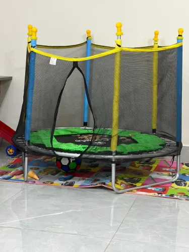 Pula Pula até 80kg 2 meses montado está impecável quase sem uso