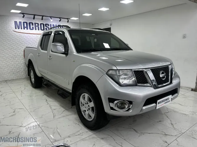 Nissan Frontier Platinum CD 4X4 2.5 TB Diesel 2014