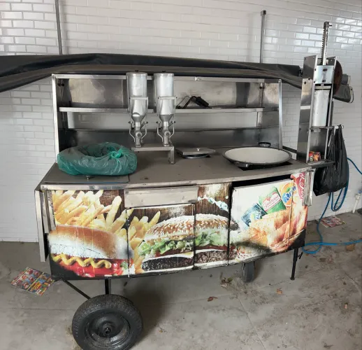 Carrinho de pastel,lanches e churros 