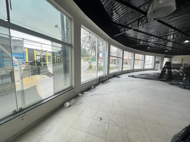 Salão comercial para locação, 360m² na Vila Curuçá - Santo André/SP