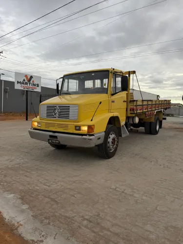 Mercedes-Benz 1618 toco carroceria EXTRA
