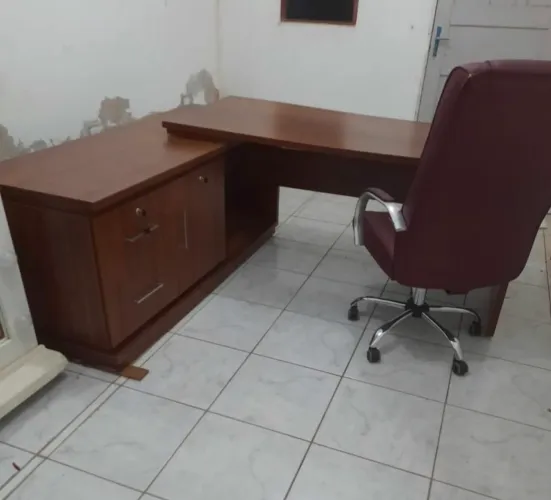Mesa de escritório 5x 231,58