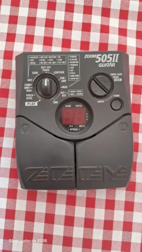 Pedaleira zoom 505 II