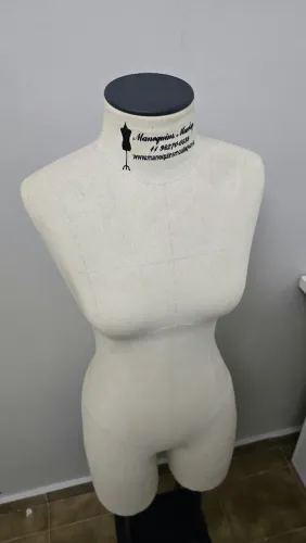 Manequim de moulage bem conservado 38