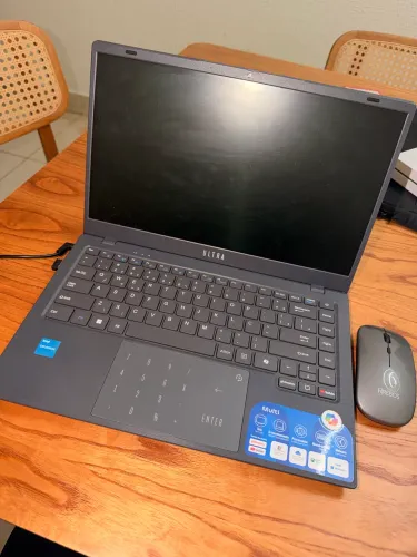 Notebook Ultra 4GB 128GB + Mouse + Micro SD 128Gb brinde | R$ 900,00