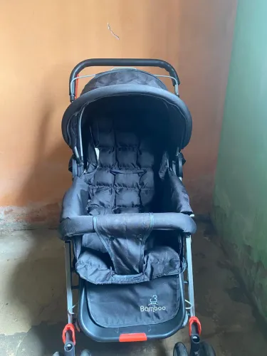carrinho de bebê