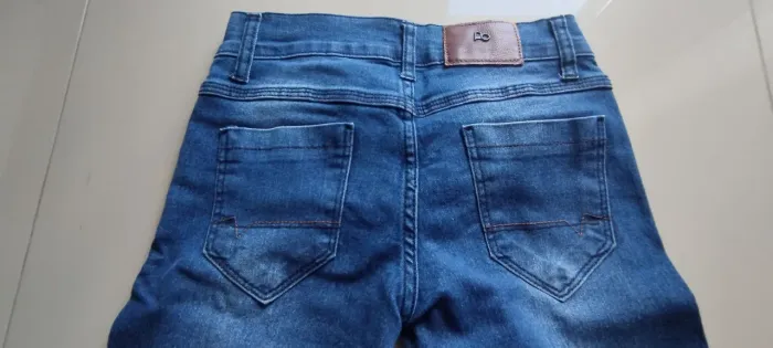 Calça jeans Denim Elastano Tam 10 da Pollice Office
