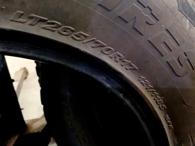 Pneu All Terrain Sunset LT265/70R17 