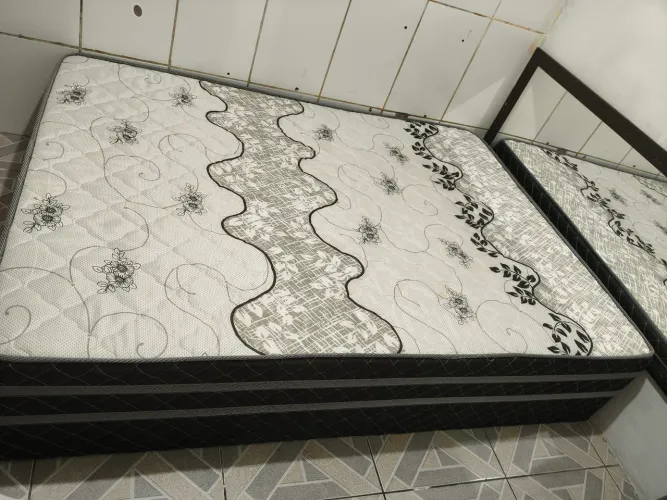 Cama casal simples 