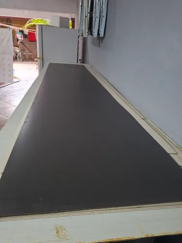 Formica cinza escuro (grafite) tamanho 215x45cm