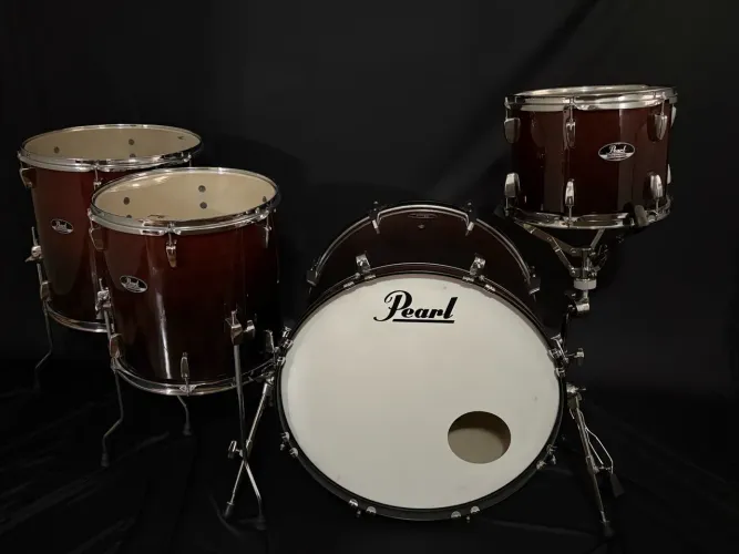 BATERIA PEARL ROADSHOW ROCK GARNET FADE 22?