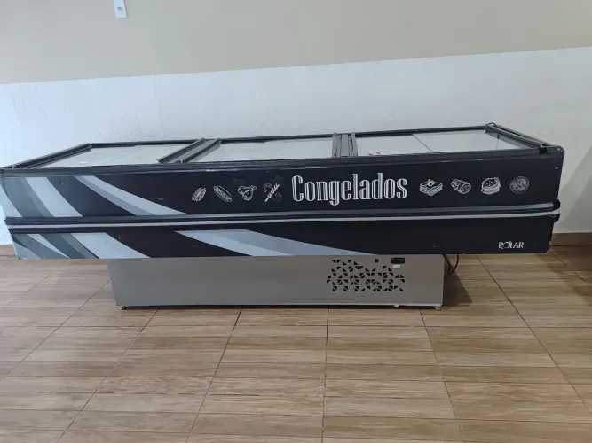 Vendo Ilha congelante 3metros perfeito estado ,ficou grande no meu espaço