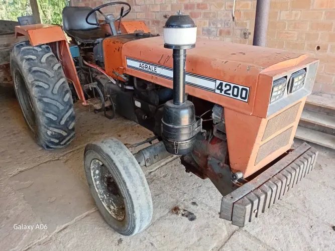 Trator agrale 4200+ roçadeira+grade