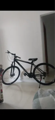 Aro 29 Venzo Thunder