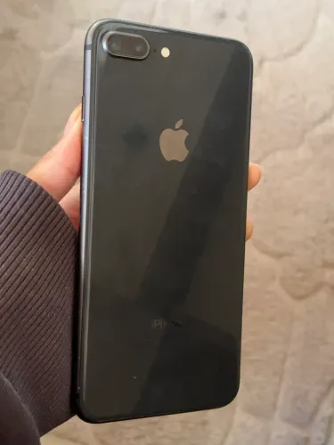 iPhone 8 Plus 128GB preto - Impecável / apenas película trincada