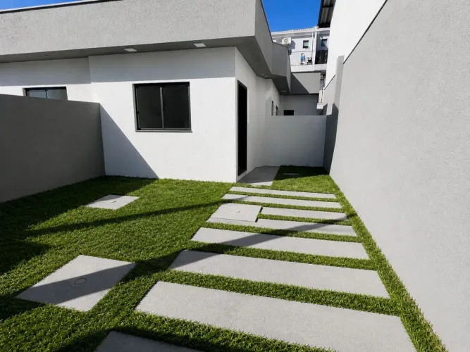 CASA TERREA VENDA 2 DORMS CAMPECHE FLORIANÓPOLIS $ 680 MIL