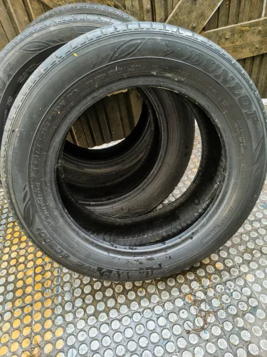 Vendo pneu meia vida 185/60 aro 15