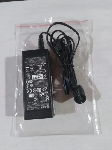 Fonte Original Hoioto 19V 1.3A Para Monitor LG / Samsung / Acer - Novo