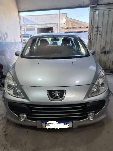 Peugeot 307 Sed. Presence 1.6 Flex 16V 4P 2011