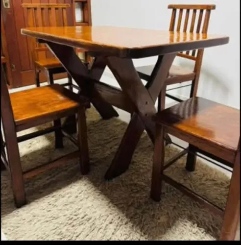 Mesa de Jantar de Madeira Maciça + 4 Cadeiras | Até 10x no Cartão