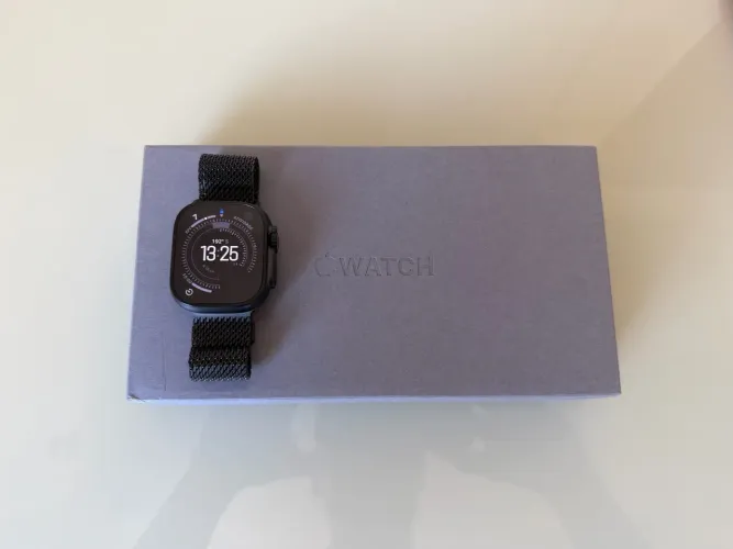 Apple Watch Ultra 3 49mm Black Titanium