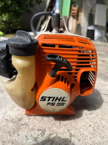 Máquina Sthil