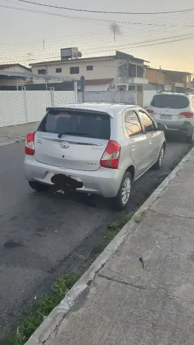 Toyota Etios XLS 1.5 Flex 16V 5P Mec. 2015