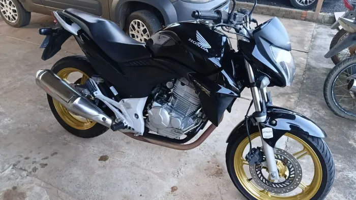 Cb300r 2015/ manual e chave reserva 2° dono