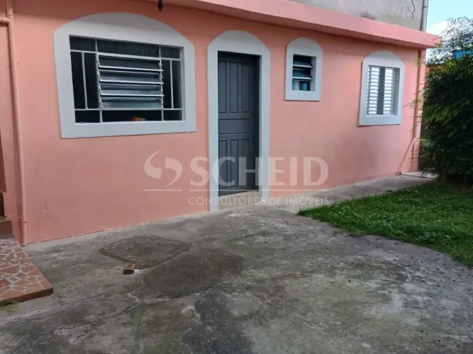 Ótima Casa com 3 Dormitórios (1 Suíte), 3 Vagas e Quintal com 3 Casas para Alugar excelent