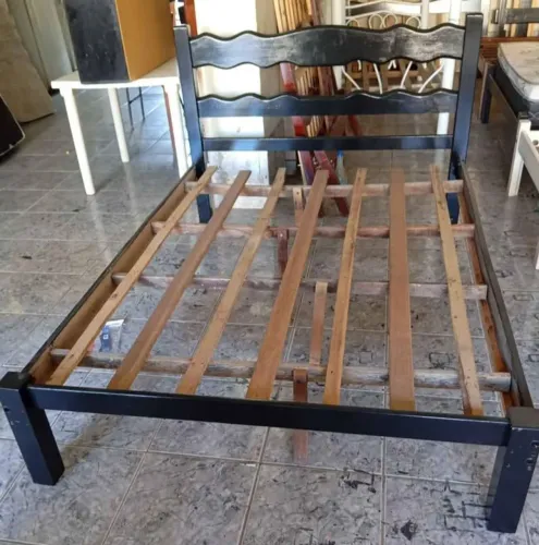 Cama de madeira casal - vendemos a quantidade também