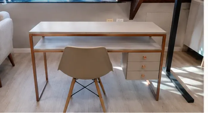 Mesa para Atendimento com Gavetas
