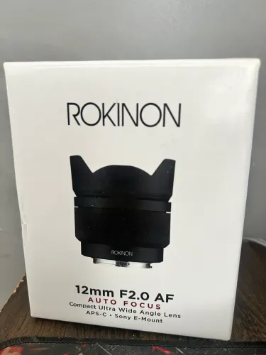 Lente Rokinon (Samyang) 12mm F2.0 AF para Sony E-Mount - Com Autofoco
