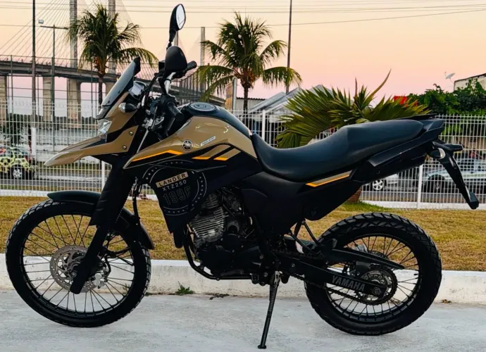 LANDER 2024 ABS MOTO EXTRA ÚNICO DONO EMPLACADA 2026 LEIA O ANÚNCIO