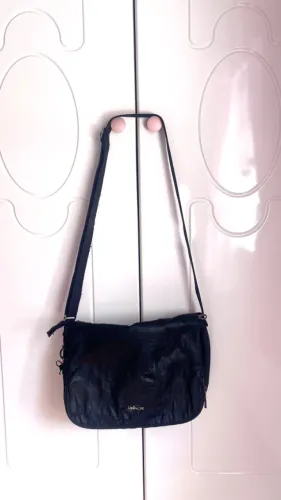 Bolsa Kipling Carteiro Preta