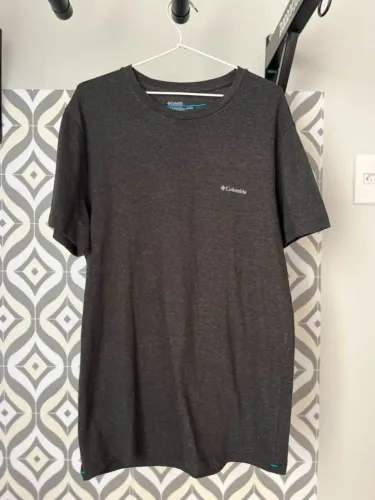 Camiseta Columbia Tam. M - Como Nova