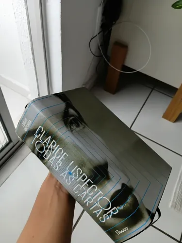 Vende-se Livro Clarice Lispector