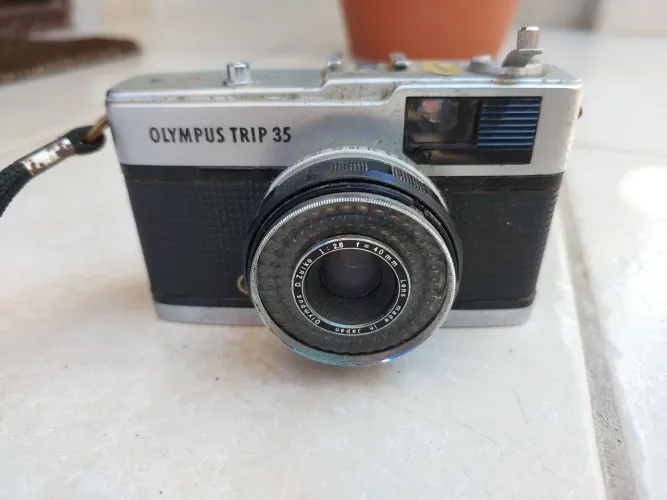 Câmera Fotográfica Antiga Olympus Trip 35 Leia Anuncio ABAIXO