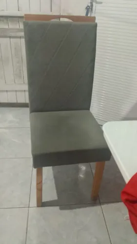 Mesa de jantar vendo ou troco por um sofá cama e rak